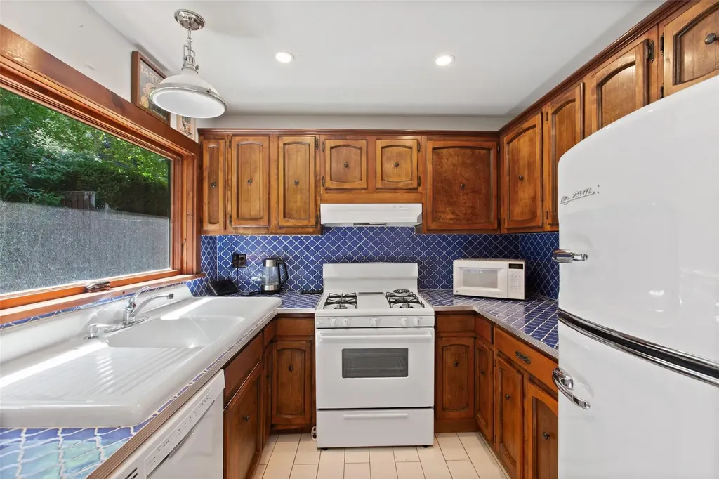 30 Lake Drive Holmes NY 12531