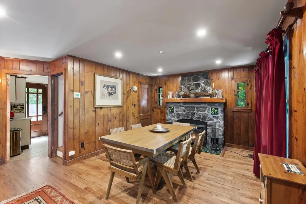 30 Lake Drive Holmes NY 12531