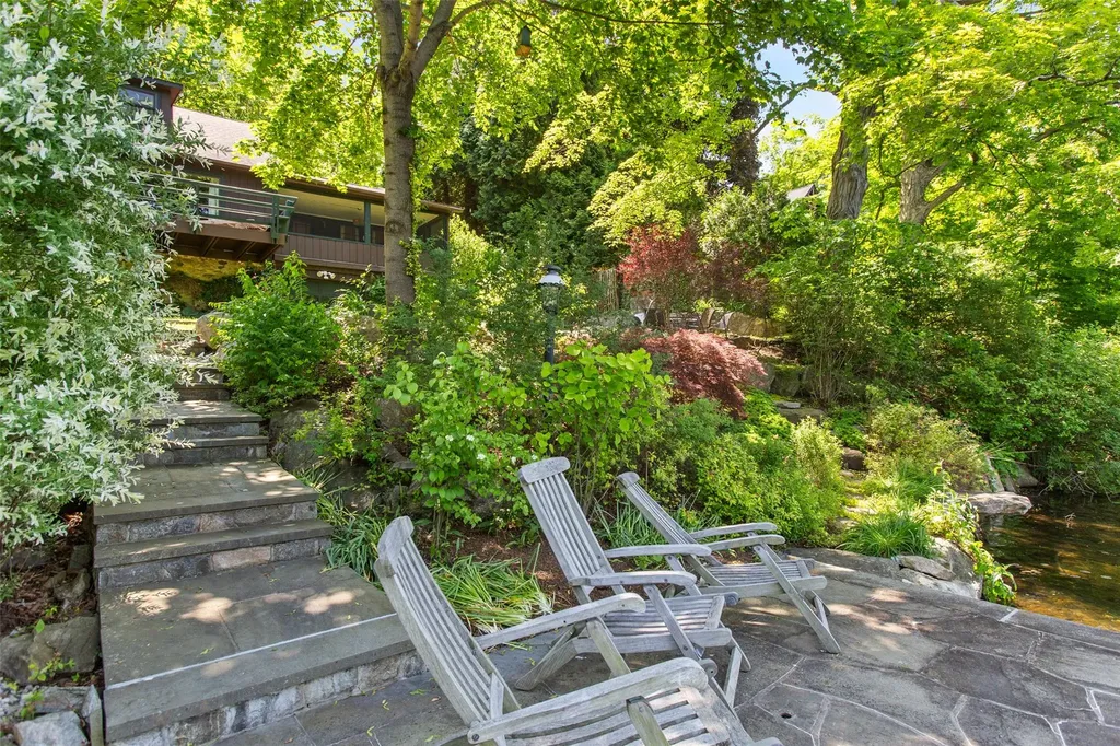30 Lake Drive Holmes NY 12531
