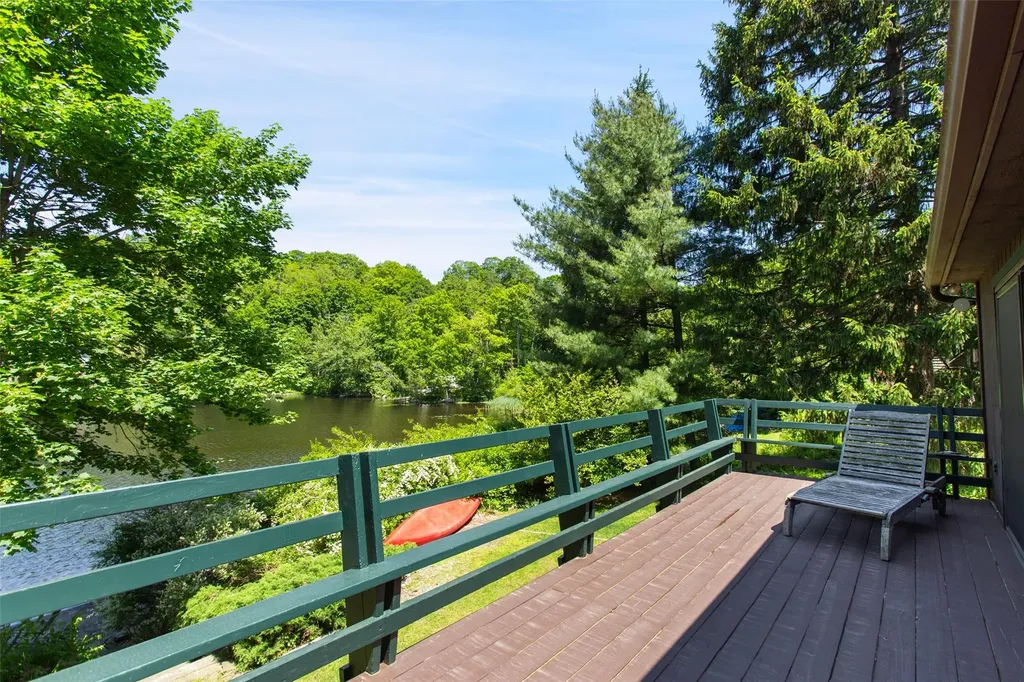30 Lake Drive Holmes NY 12531