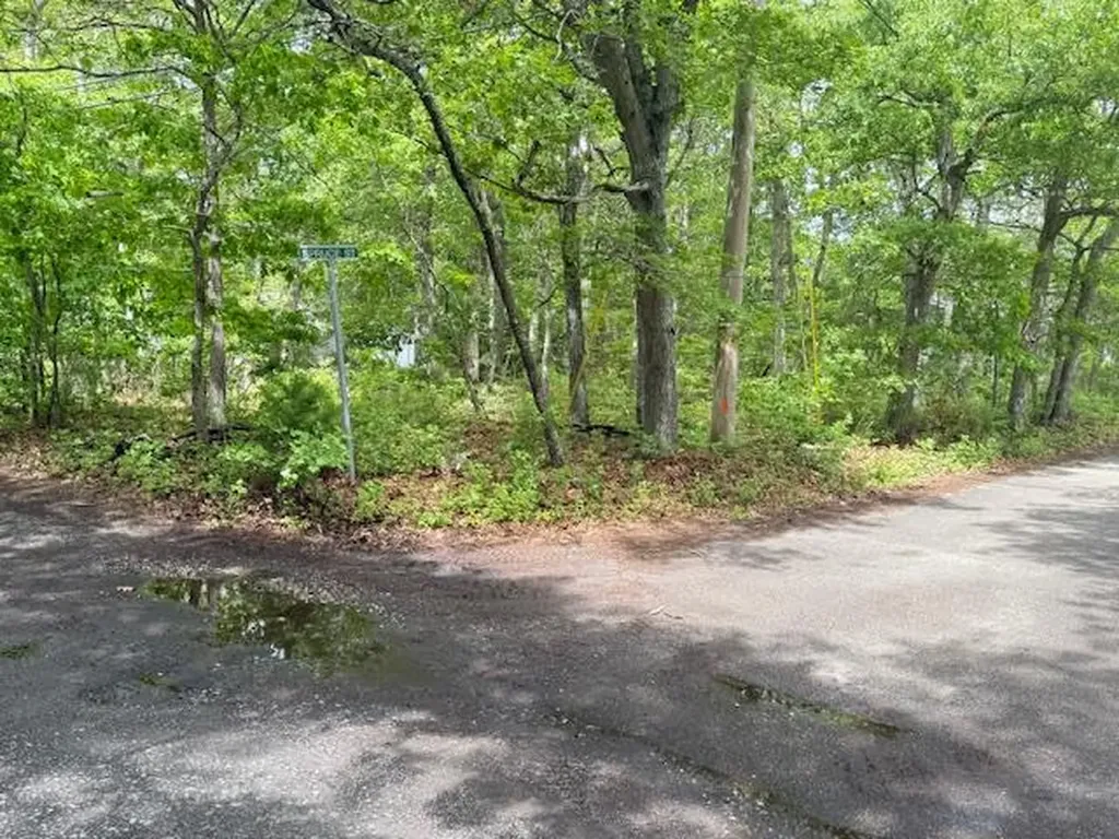 62 Shore Road Hampton Bays NY 11946