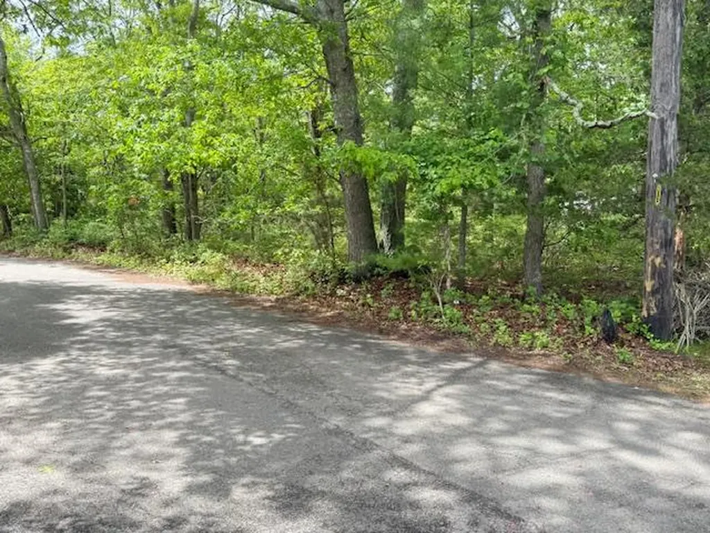 62 Shore Road Hampton Bays NY 11946
