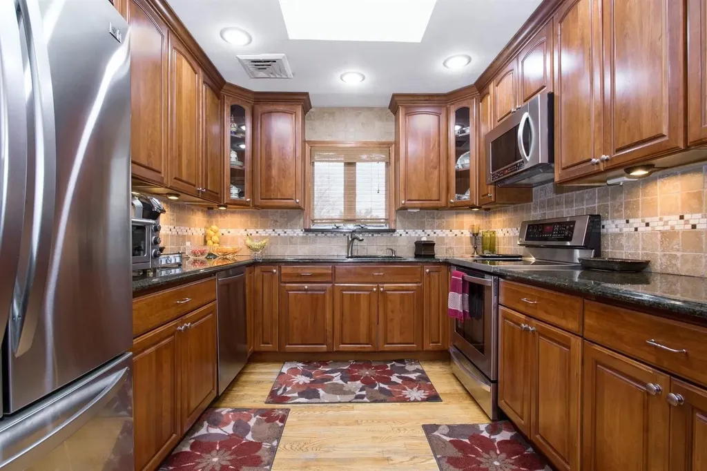 3316 Yost Boulevard Oceanside NY 11572