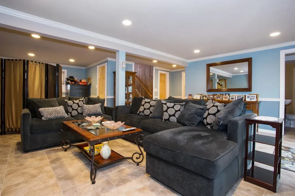 3316 Yost Boulevard Oceanside NY 11572