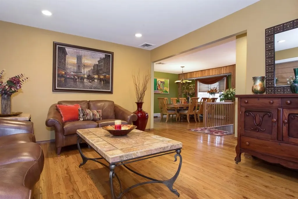 3316 Yost Boulevard Oceanside NY 11572