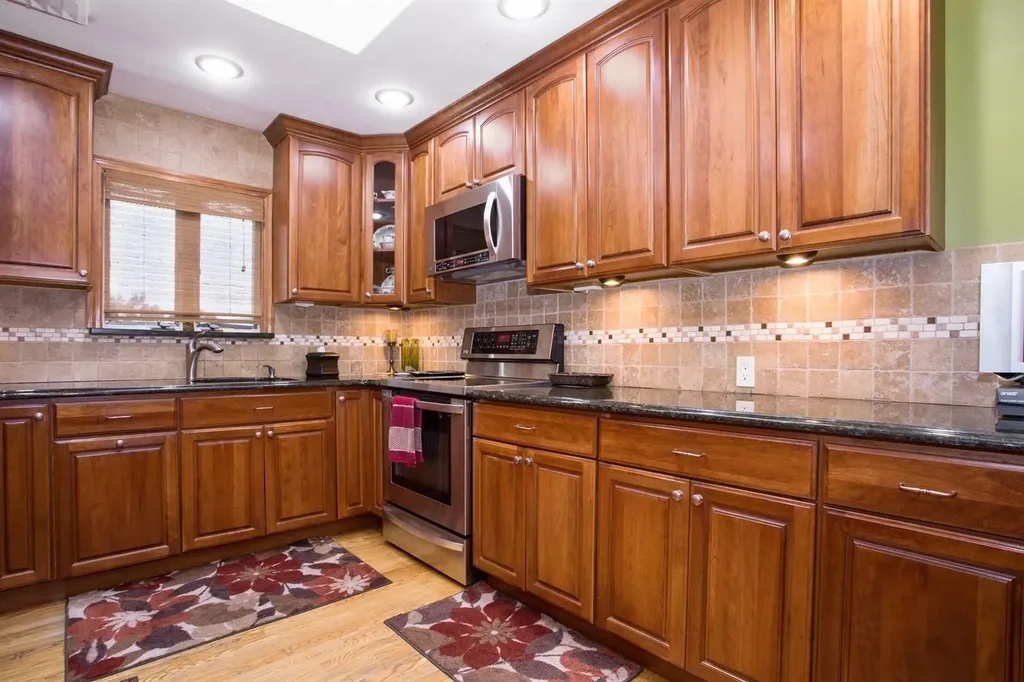 3316 Yost Boulevard Oceanside NY 11572