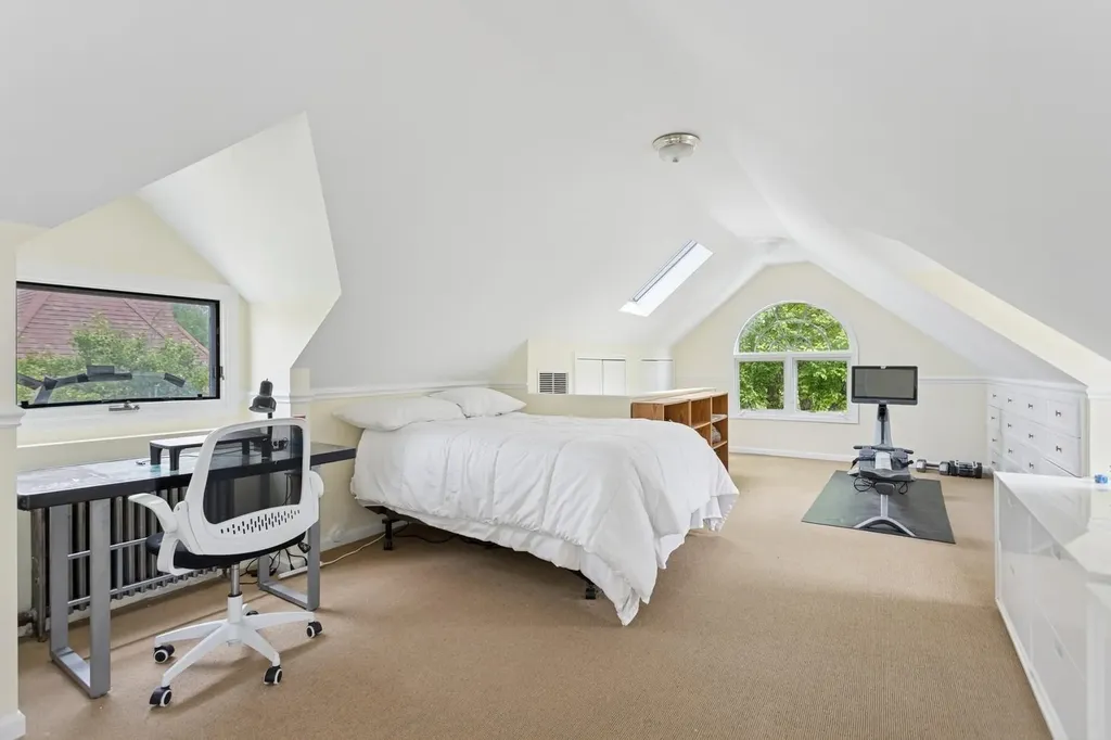 21 Hemlock Road Bronxville NY 10708