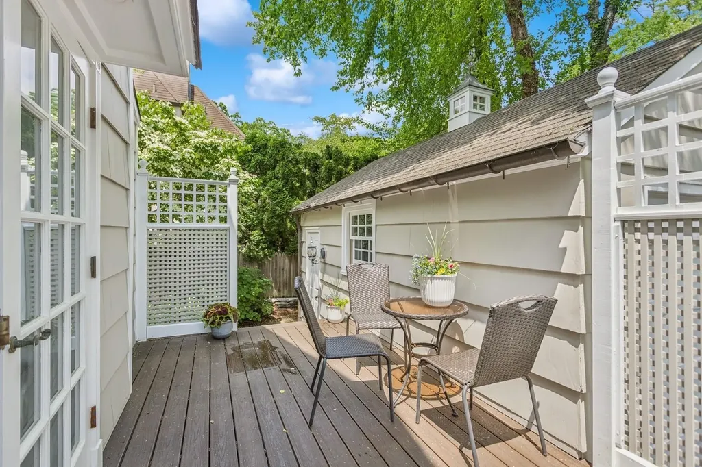 21 Hemlock Road Bronxville NY 10708