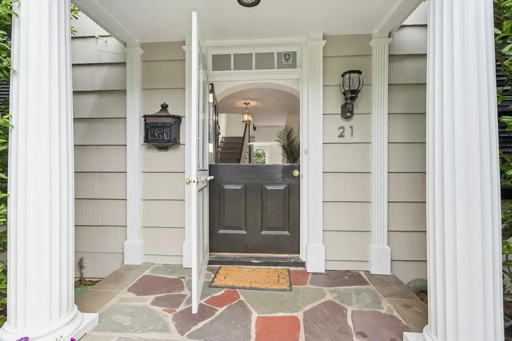 21 Hemlock Road Bronxville NY 10708