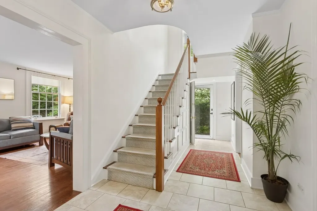 21 Hemlock Road Bronxville NY 10708