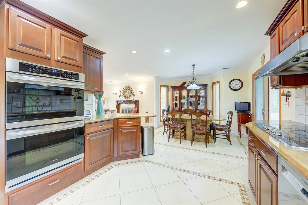 23 Sandra Drive Dix Hills NY 11746