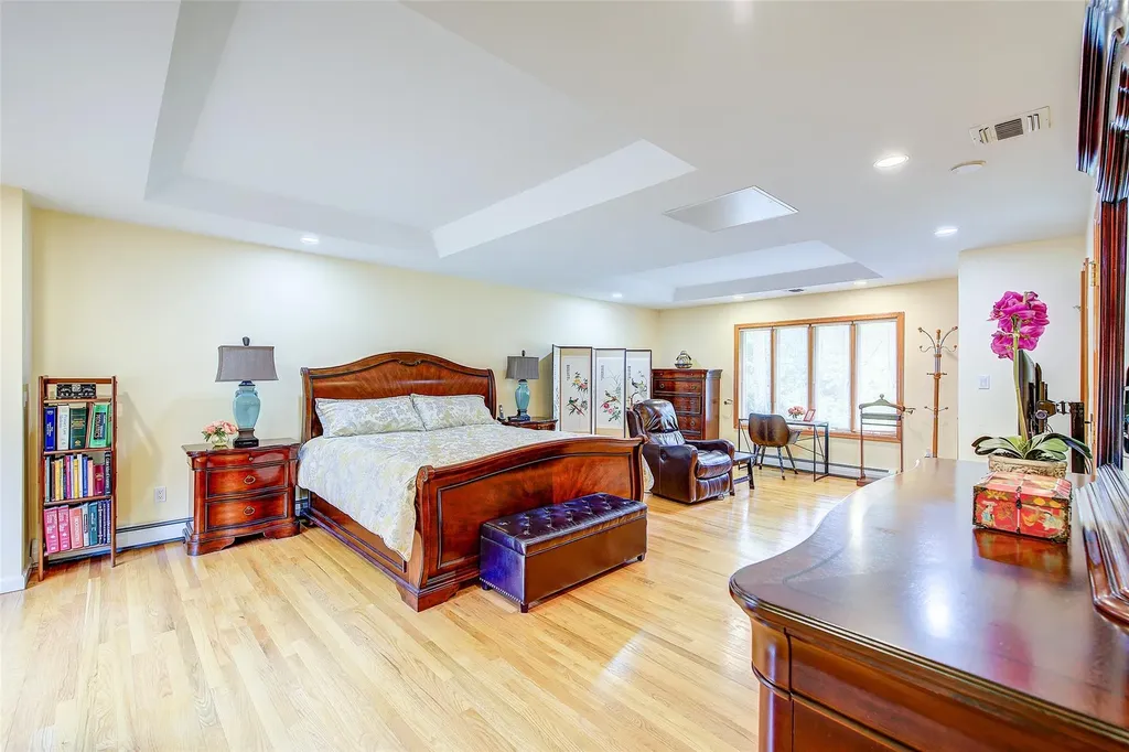 23 Sandra Drive Dix Hills NY 11746