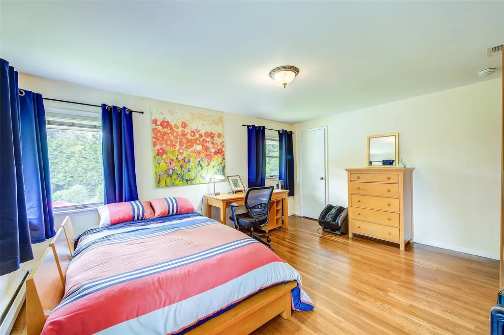 23 Sandra Drive Dix Hills NY 11746