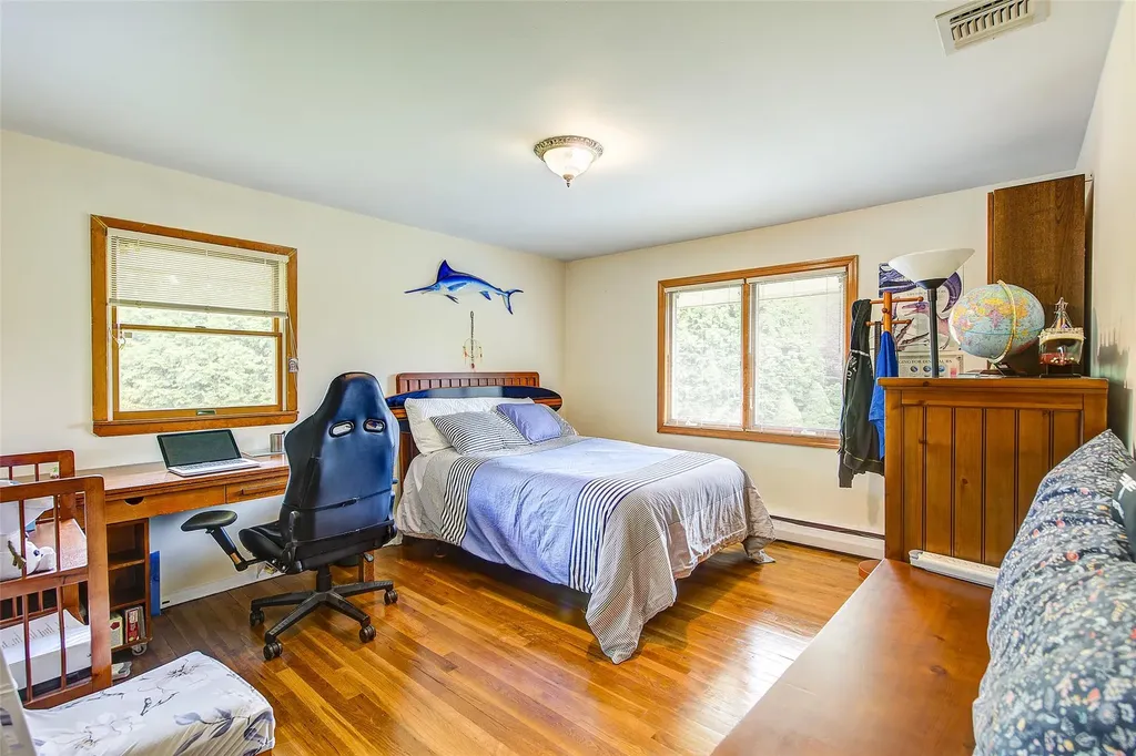 23 Sandra Drive Dix Hills NY 11746