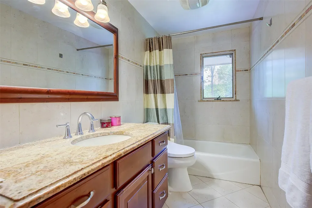 23 Sandra Drive Dix Hills NY 11746