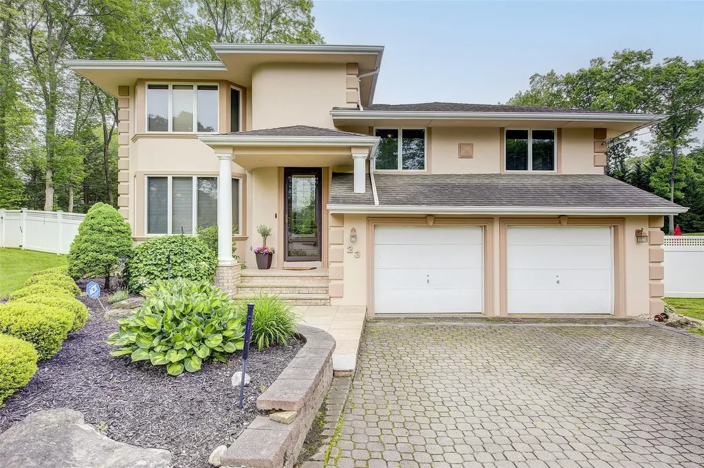 23 Sandra Drive Dix Hills NY 11746