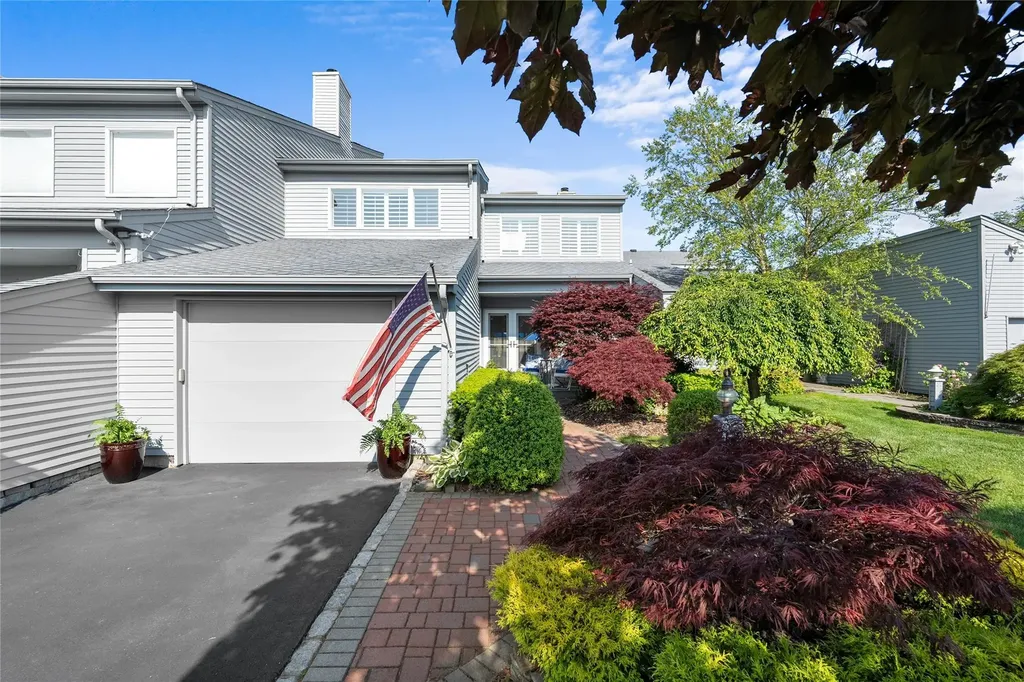 56 Harbour Drive Blue Point NY 11715