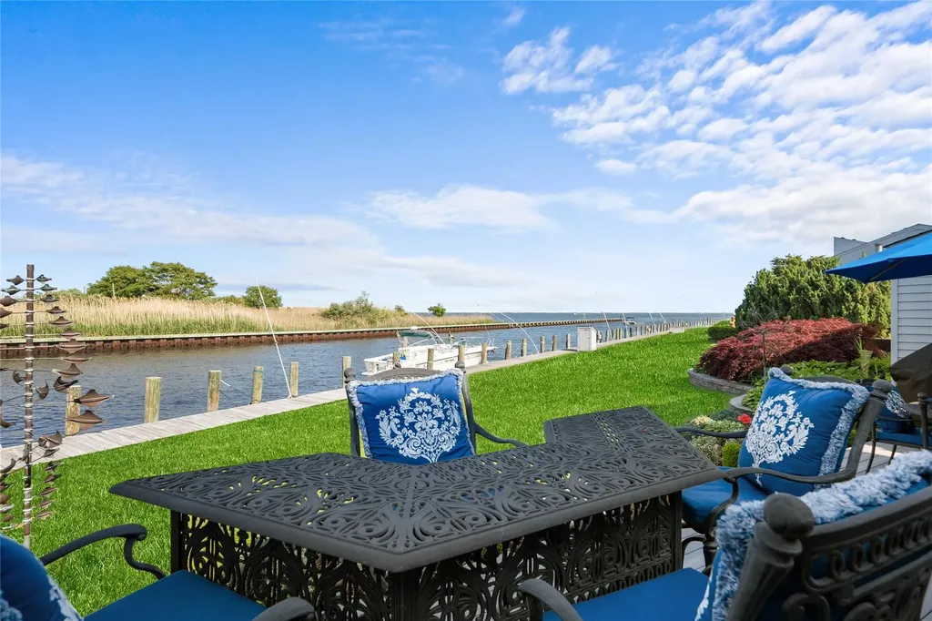 56 Harbour Drive Blue Point NY 11715