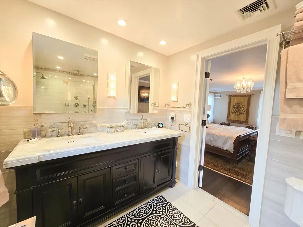 352 Mill Spring Road Manhasset NY 11030