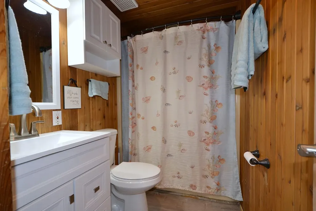 187 Smith Avenue Islip NY 11751