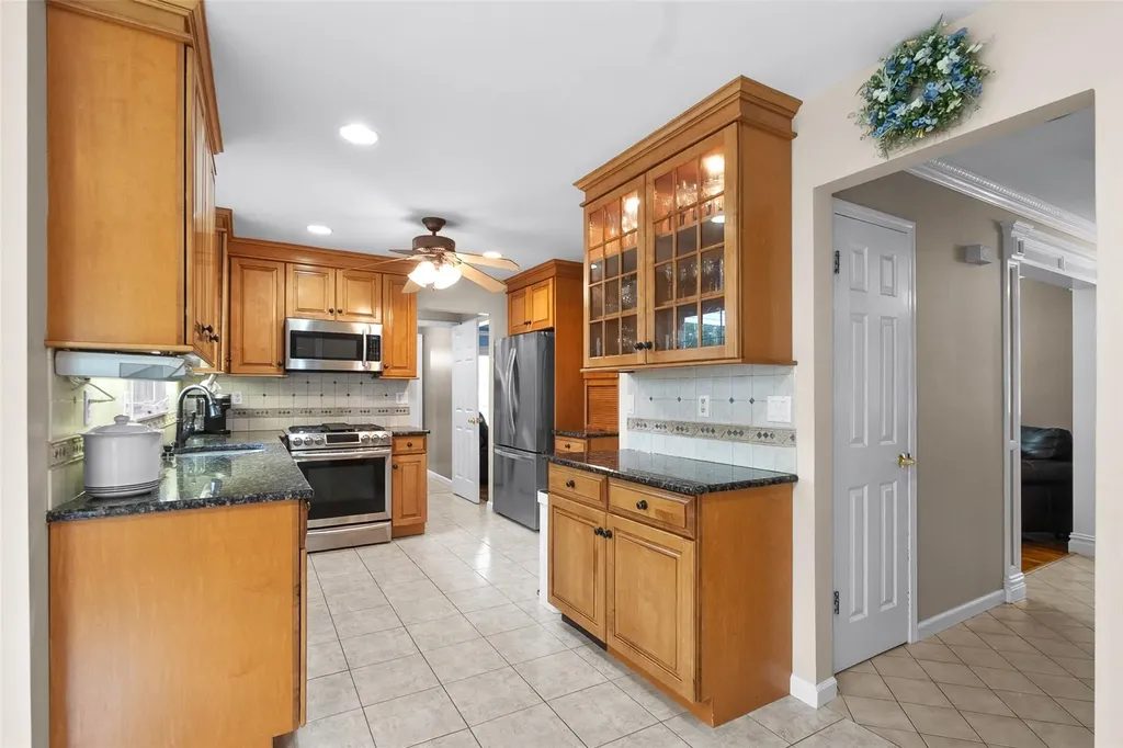 13 Claremont Lane Suffern NY 10901