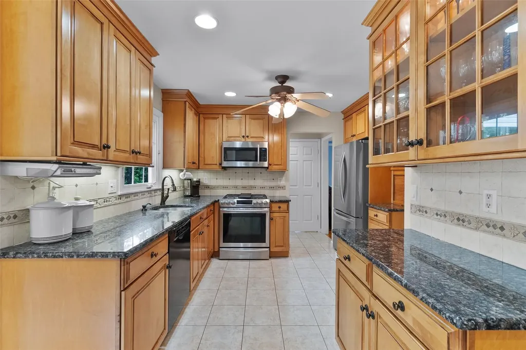 13 Claremont Lane Suffern NY 10901