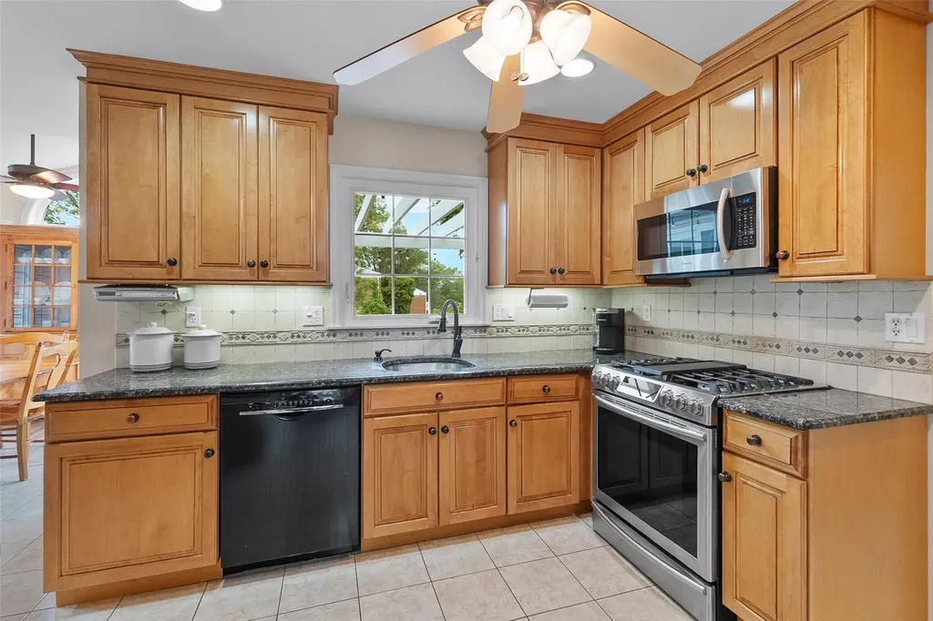 13 Claremont Lane Suffern NY 10901