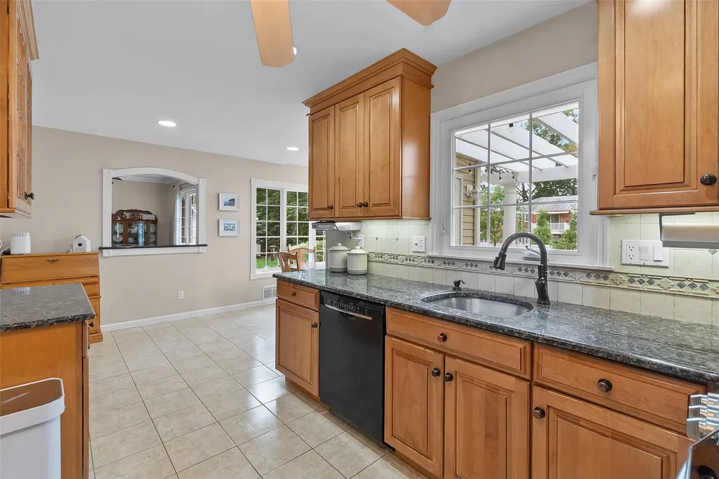 13 Claremont Lane Suffern NY 10901