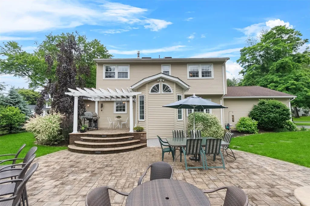 13 Claremont Lane Suffern NY 10901