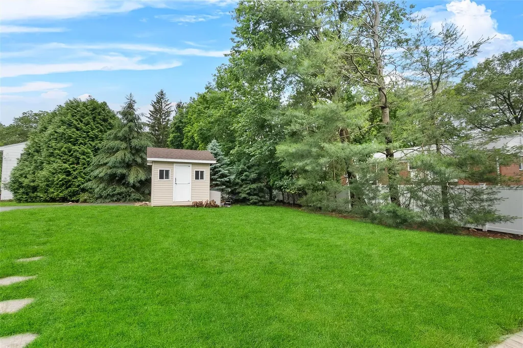 13 Claremont Lane Suffern NY 10901