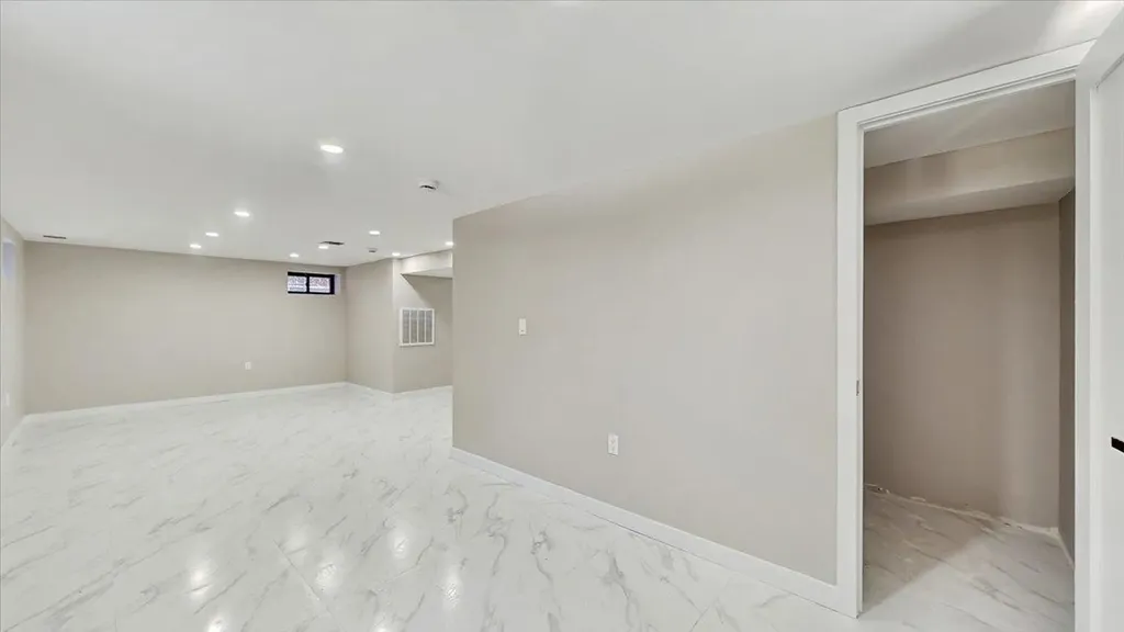 150-11 84th Drive Jamaica NY 11432