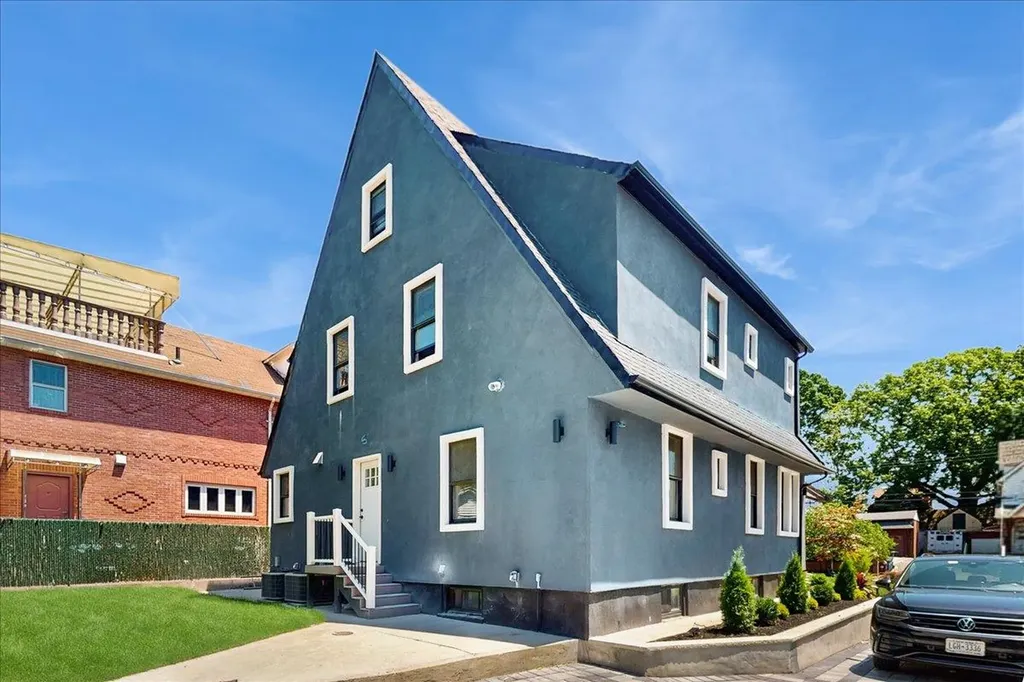 150-11 84th Drive Jamaica NY 11432