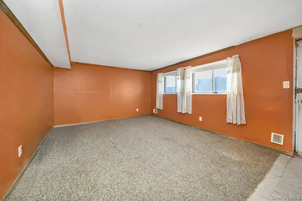 46 Sunburst Drive Deer Park NY 11729