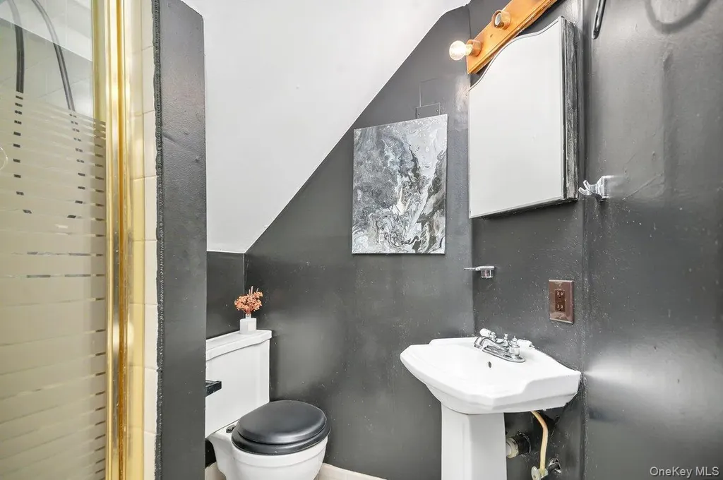 46 Sunburst Drive Deer Park NY 11729