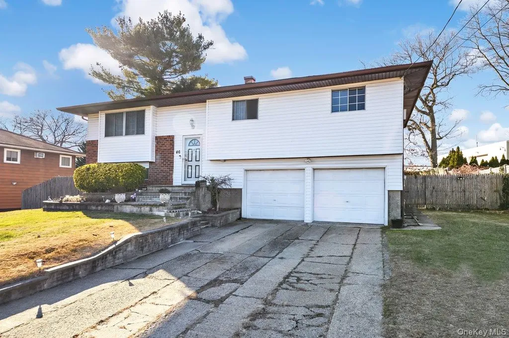 46 Sunburst Drive Deer Park NY 11729
