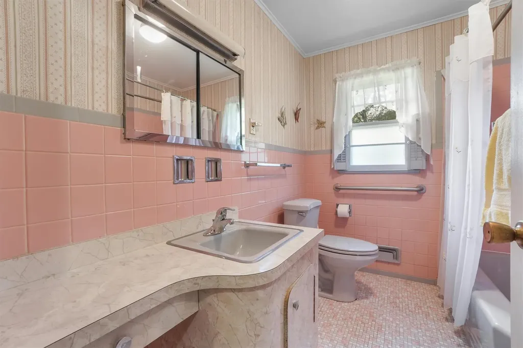 12 Eisenhower Drive Middletown NY 10940