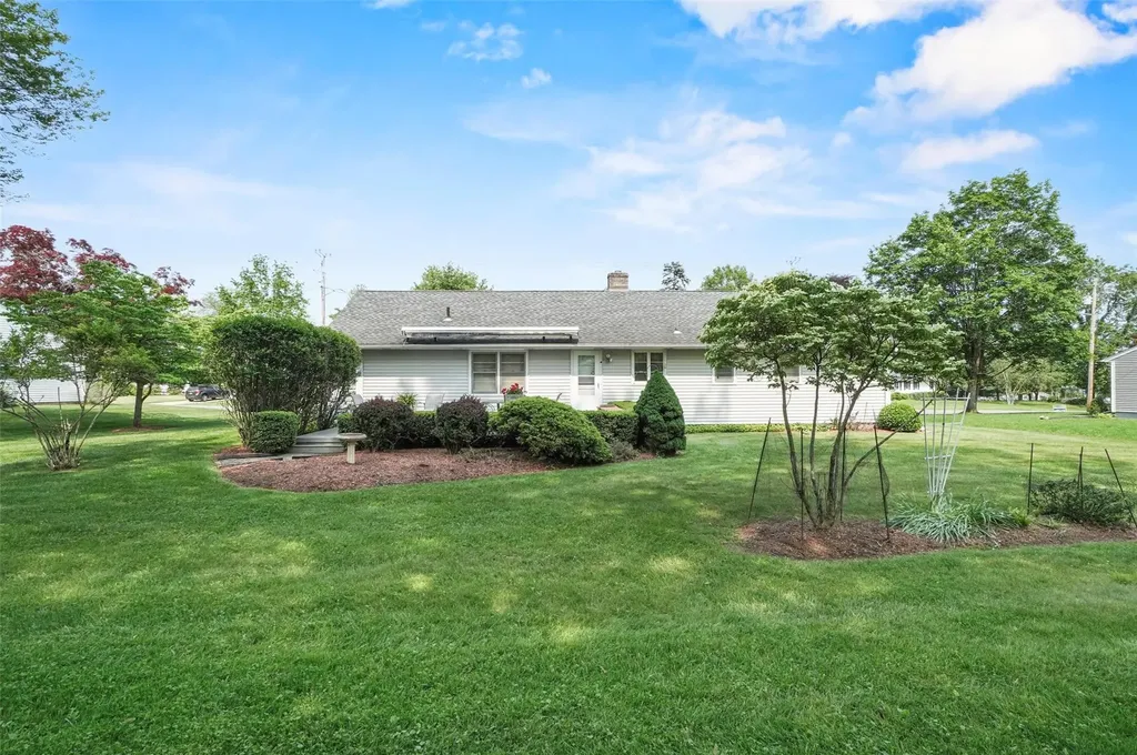 12 Eisenhower Drive Middletown NY 10940