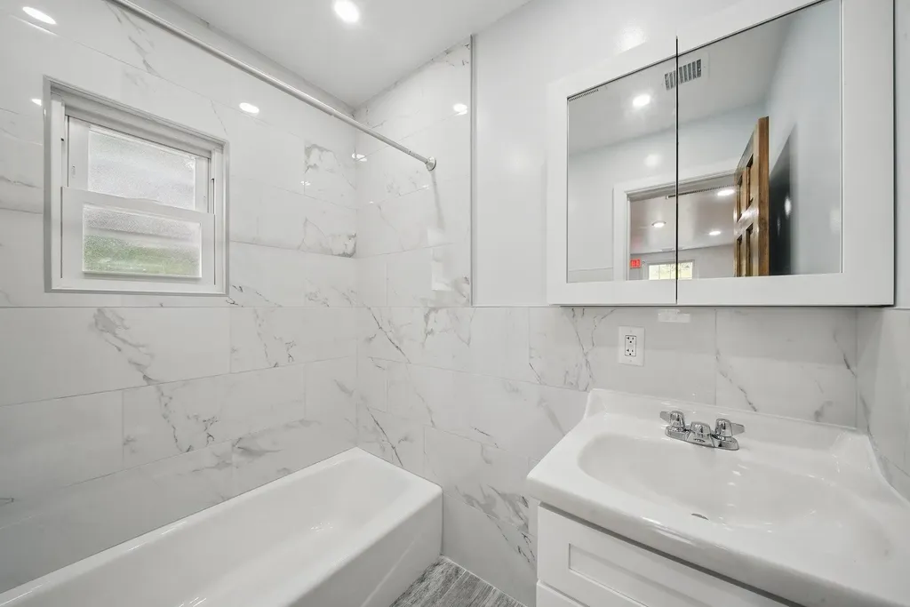 14 Yankee Place Ellenville NY 12428