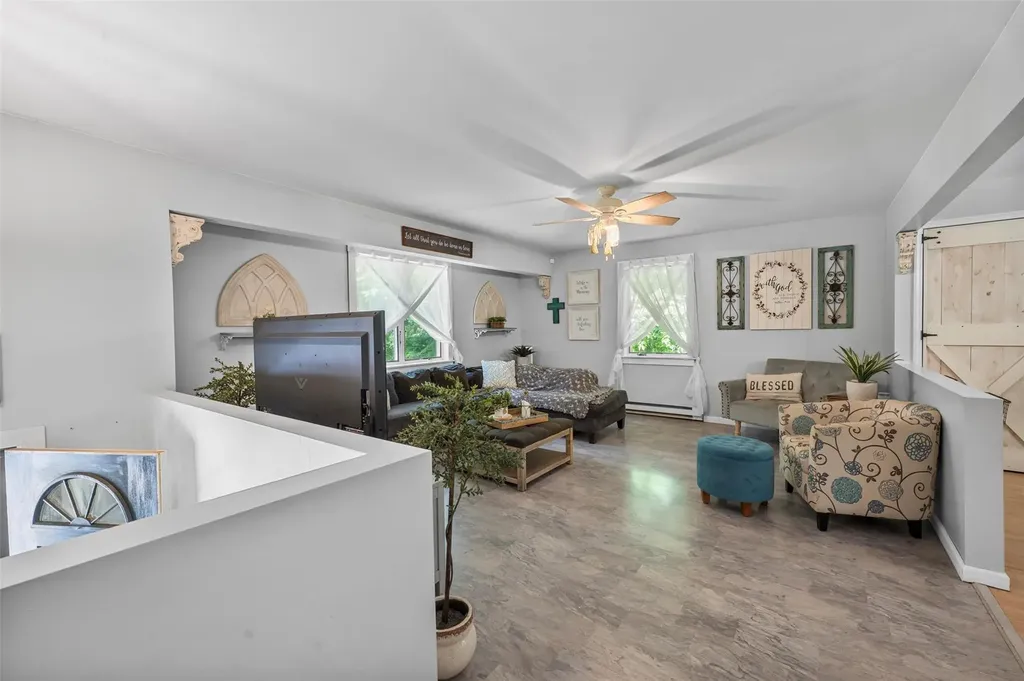 307 Oak Lane Newburgh NY 12550
