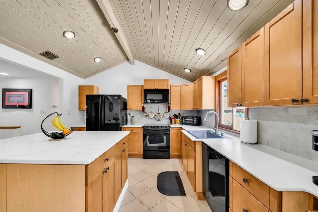 43 Drake Road Centereach NY 11720