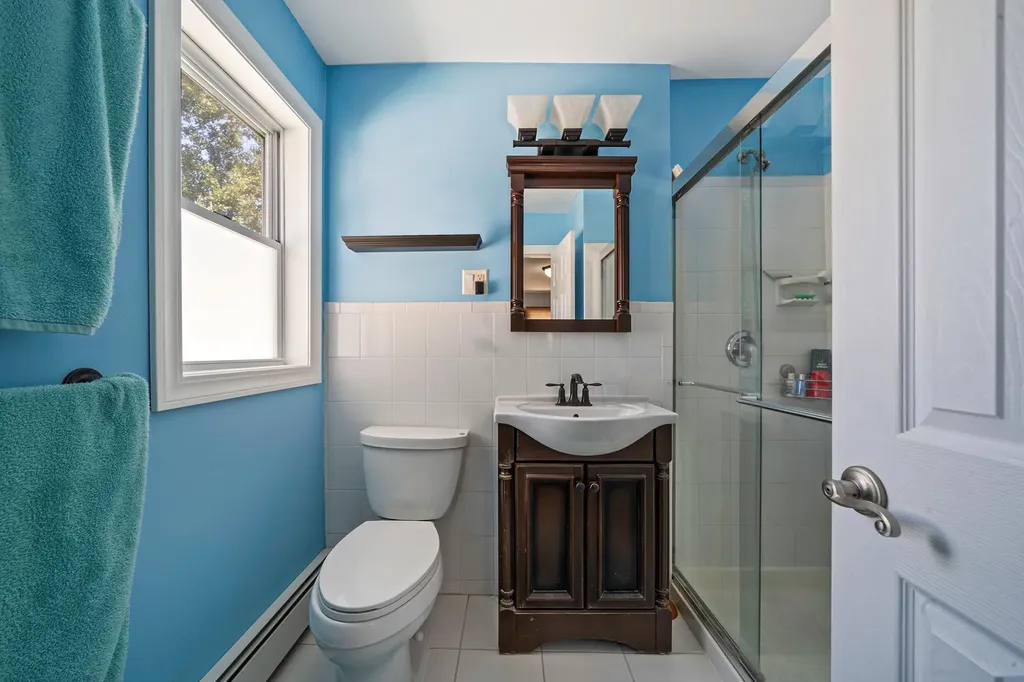 43 Drake Road Centereach NY 11720