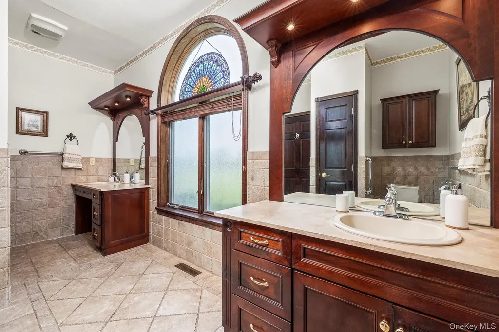204 Moore Road Germantown NY 12526