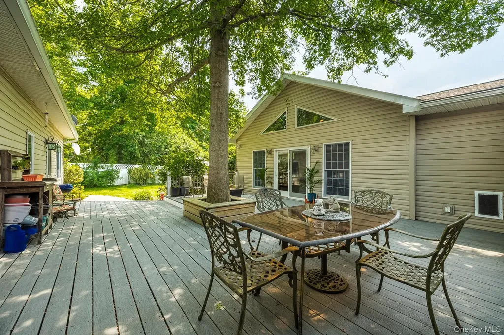 204 Moore Road Germantown NY 12526