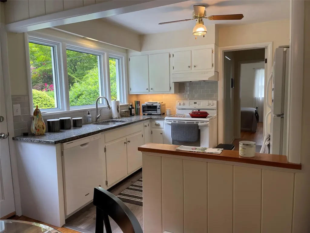 135 Old Stone Hill Road Pound Ridge NY 10576