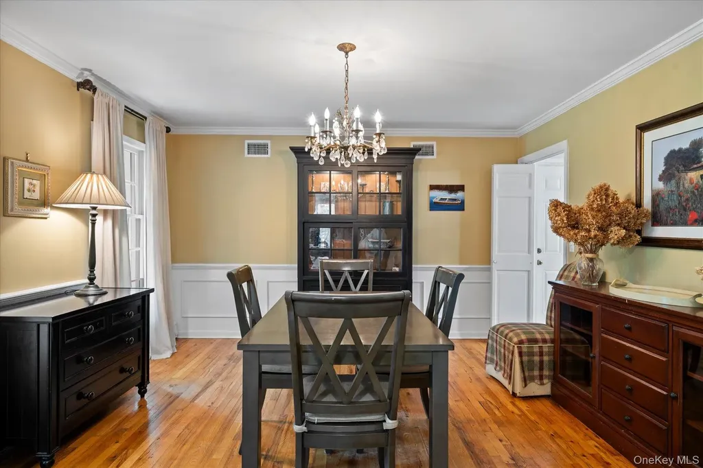12 Cordwood Path Shoreham NY 11786