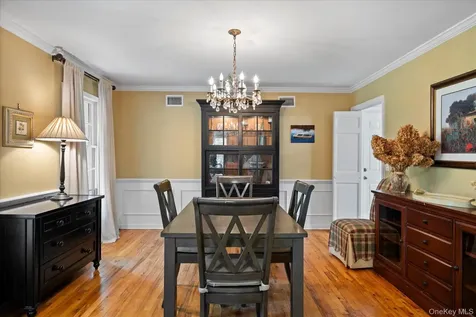 12 Cordwood Path Shoreham NY 11786