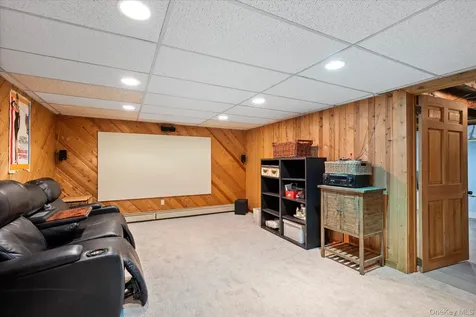 12 Cordwood Path Shoreham NY 11786