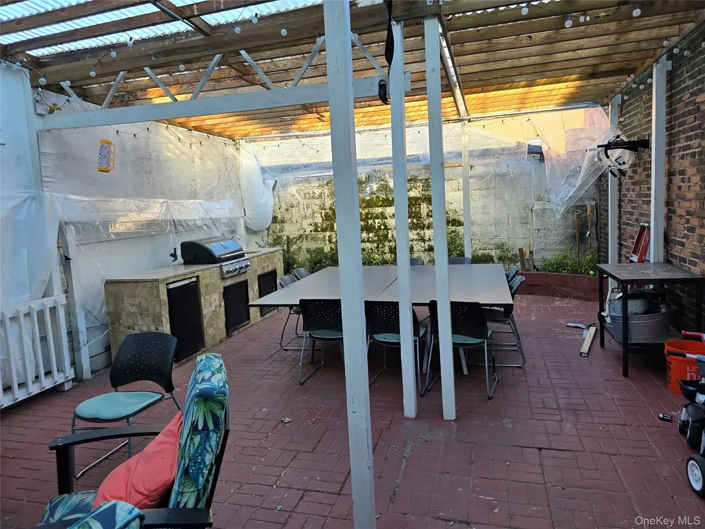 367 Lincoln Avenue Brooklyn NY 11208