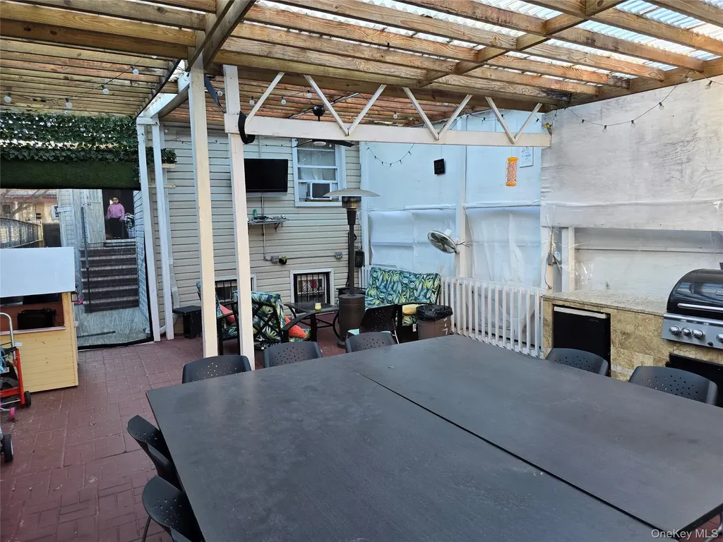 367 Lincoln Avenue Brooklyn NY 11208