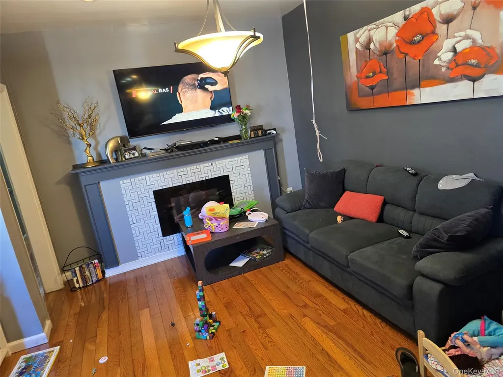 367 Lincoln Avenue Brooklyn NY 11208